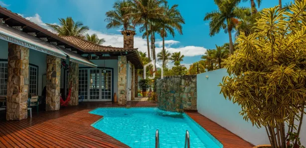 Casa de Condomínio com 7 Quartos para venda ou aluguel, 750m² no Praia Dura, Ubatuba