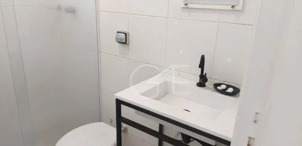 Kitnet com 1 Quarto à venda, 32m² no Boqueirão, Santos