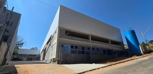 Galpão / Depósito / Armazém para alugar, 3116m² no Vila Jovina, Cotia