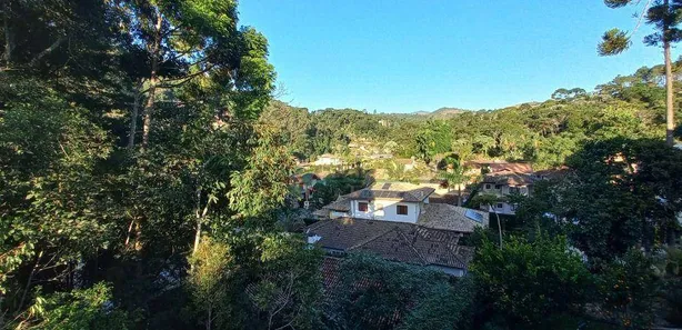 Casa de Condomínio com 4 Quartos à venda, 250m² no Golfe, Teresópolis