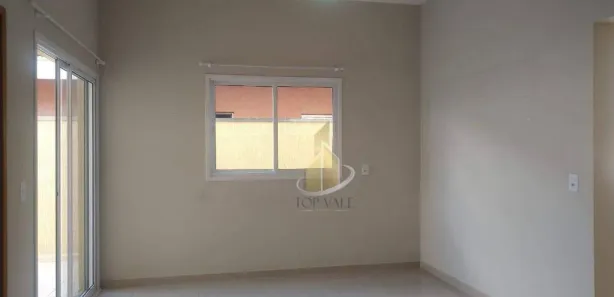 Casa de Condomínio com 3 Quartos para alugar, 130m² no Parque Residencial Maria Elmira, Caçapava