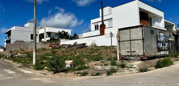 Terreno / Lote / Condomínio à venda, 411m² no São José, Santa Maria