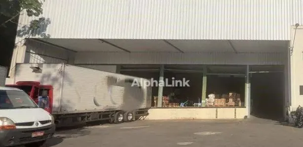 Galpão / Depósito / Armazém à venda, 2034m² no Jardim Itaquiti, Barueri