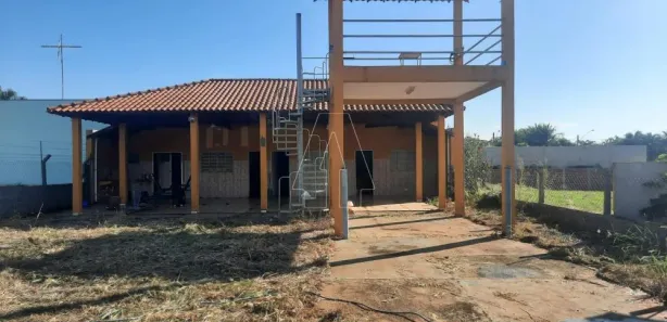 Fazenda / Sítio / Chácara com 2 Quartos para alugar, 200m² no Conjunto Habitacional Claudionor Cinti, Araçatuba