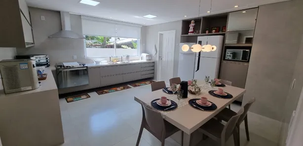 Casa de Condomínio com 6 Quartos à venda, 341m² no Gleba C, Camaçari