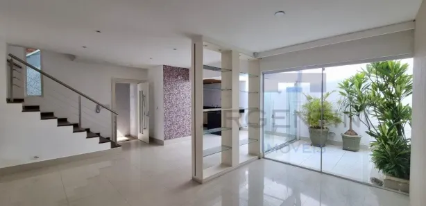 Sobrado com 4 Quartos para venda ou aluguel, 289m² no Vila Oliveira, Mogi das Cruzes
