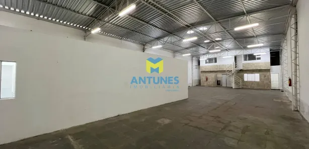 Galpão / Depósito / Armazém para alugar, 450m² no Ipsep, Recife