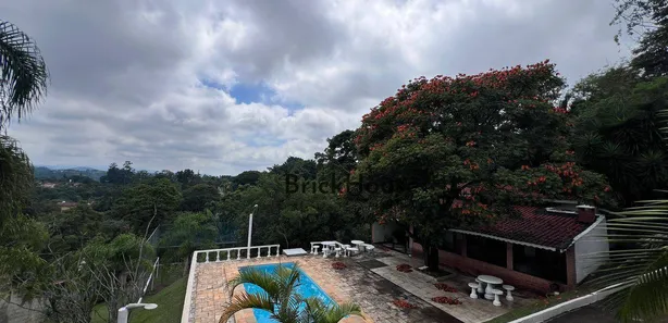 Fazenda / Sítio / Chácara com 3 Quartos à venda, 2000m² no , Mairinque