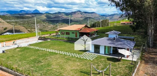 Casa de Condomínio com 1 Quarto à venda, 60m² no Inconfidência, Paraíba do Sul