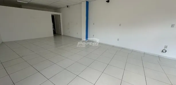 Conjunto Comercial / Sala para alugar, 75m² no Centro, Penha
