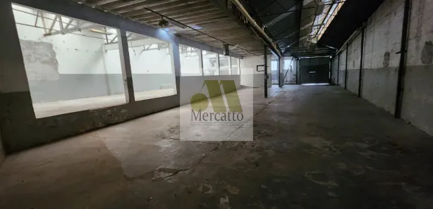 Galpão / Depósito / Armazém para alugar, 700m² no Arraial Paulista, Taboão da Serra