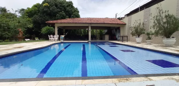 Fazenda / Sítio / Chácara com 9 Quartos para venda ou aluguel, 550m² no Jangurussu, Fortaleza