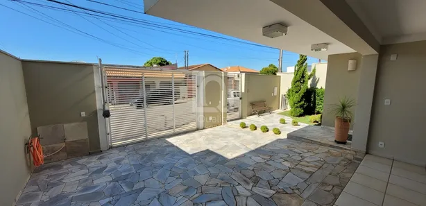 Sobrado com 4 Quartos à venda, 297m² no , Tietê