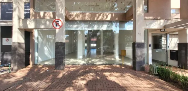 Conjunto Comercial / Sala para alugar, 296m² no Zona 08, Maringá