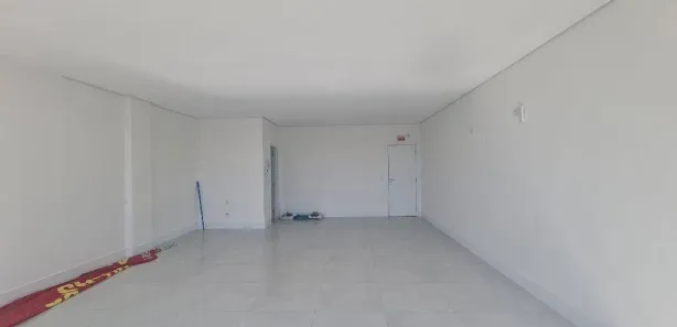 Conjunto Comercial / Sala para alugar, 53m² no Do Salto, Blumenau
