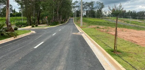 Terreno / Lote / Condomínio à venda, 250m² no Colinas do Castelo, Jaguariúna