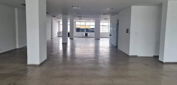 Prédio Inteiro para alugar, 1316m² no Centro, Duque de Caxias
