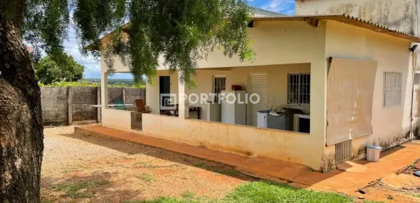 Fazenda / Sítio / Chácara com 3 Quartos à venda, 343m² no Parque São Francisco de Assis, Formosa