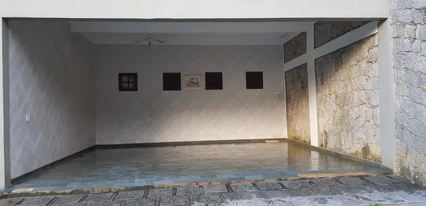Fazenda / Sítio / Chácara com 9 Quartos à venda, 2000m² no Barreira, Guapimirim