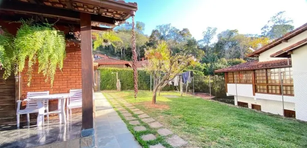 Casa de Condomínio com 3 Quartos à venda, 138m² no Nogueira, Petrópolis