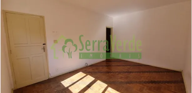 Casa com 3 Quartos para alugar, 85m² no Castelanea, Petrópolis