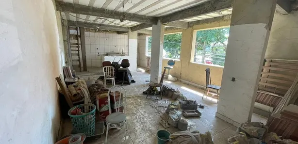 Sobrado com 4 Quartos à venda, 200m² no Centro, Nova Iguaçu