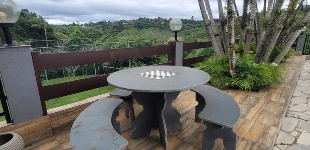 Fazenda / Sítio / Chácara com 5 Quartos à venda, 2200m² no Condominio Portal do Sol, 