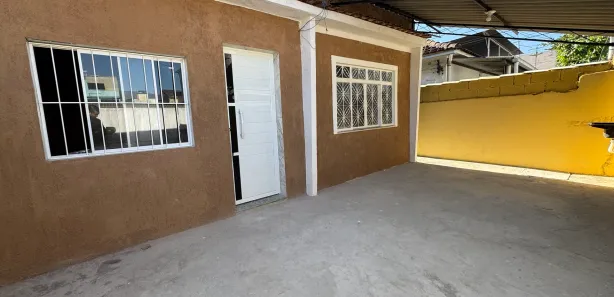 Casa com 2 Quartos para alugar, 200m² no Moquetá, Nova Iguaçu