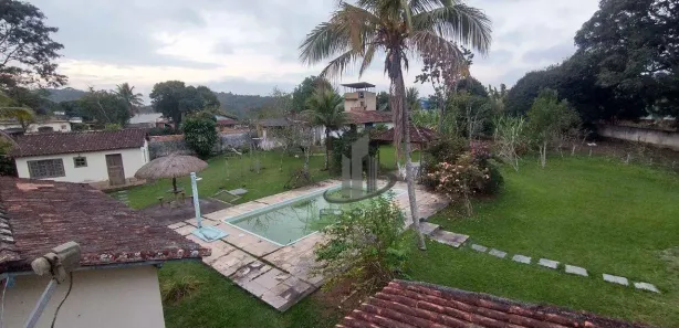 Fazenda / Sítio / Chácara com 4 Quartos à venda, 500m² no Varjão, Piraí