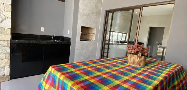 Casa de Condomínio com 3 Quartos para alugar, 160m² no , Bananeiras