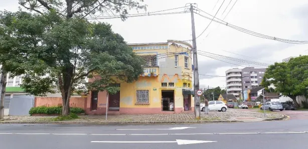 Prédio Inteiro à venda, 429m² no Cristo Rei, Curitiba