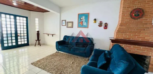 Sobrado com 5 Quartos para venda ou aluguel, 328m² no Vila Júlia, Poá