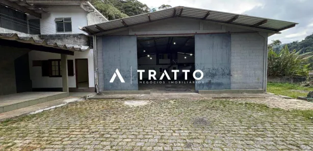 Galpão / Depósito / Armazém para alugar, 319m² no Meudon, Teresópolis