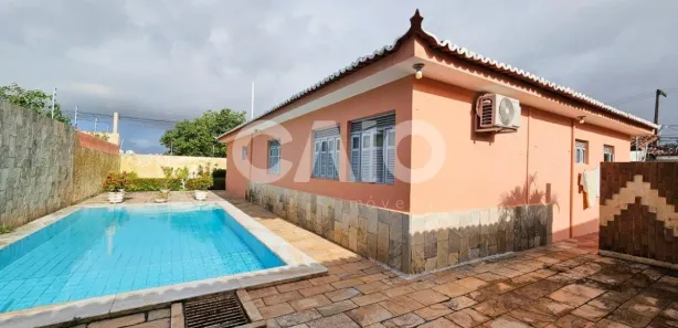 Casa com 3 Quartos à venda, 209m² no Candelária, Natal