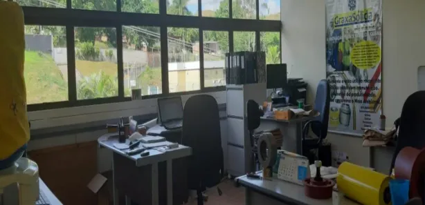 Galpão / Depósito / Armazém à venda, 6000m² no Vila Santa Cecília, Volta Redonda