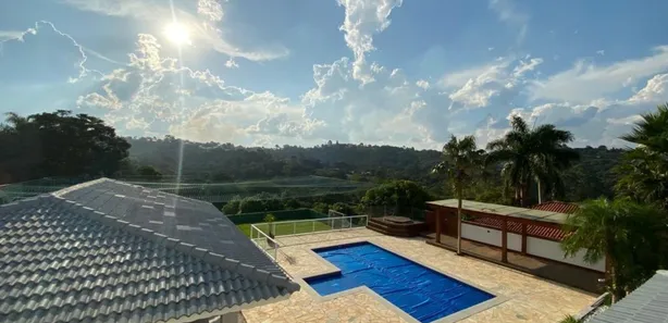 Fazenda / Sítio / Chácara com 6 Quartos à venda, 3000m² no , Mairinque