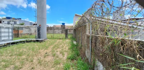 Terreno / Lote / Condomínio à venda, 300m² no , Penha