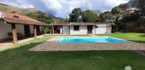 Fazenda / Sítio / Chácara com 4 Quartos à venda, 453m² no Posse, Petrópolis