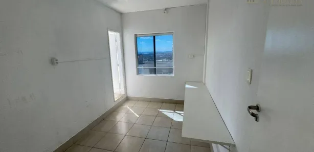 Andar / Laje corporativa para alugar, 200m² no Centro, Londrina