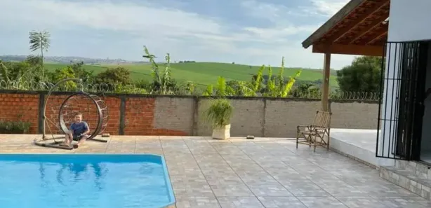 Fazenda / Sítio / Chácara com 3 Quartos à venda, 150m² no Área Rural de Cambé, Cambé