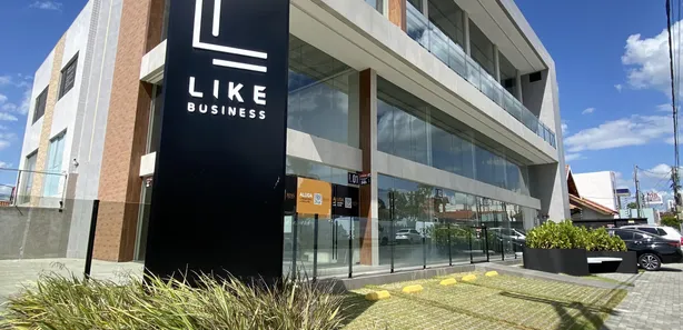 Loja / Salão / Ponto Comercial com 1 Quarto para alugar, 62m² no Catolé, Campina Grande
