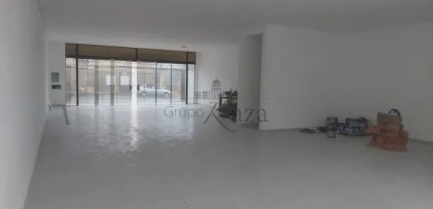 Prédio Inteiro com 4 Quartos para venda ou aluguel, 270m² no Centro, Jacareí