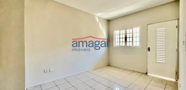 Sobrado com 2 Quartos para alugar, 74m² no Jardim Flórida, Jacareí