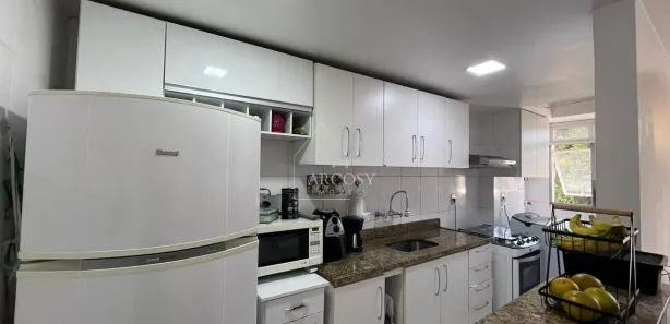 Apartamento com 2 Quartos à venda, 70m² no Itaipava, Petrópolis