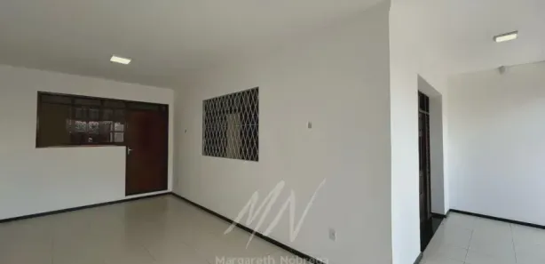 Casa com 4 Quartos à venda, 245m² no Palmeira, Campina Grande
