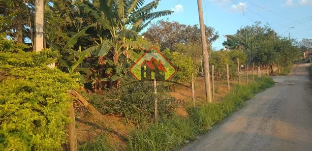 Fazenda / Sítio / Chácara com 2 Quartos à venda, 130m² no Área Rural de Taubaté, Taubaté