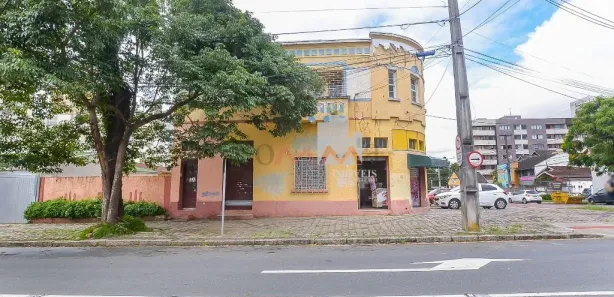 Prédio Inteiro à venda, 429m² no Cristo Rei, Curitiba