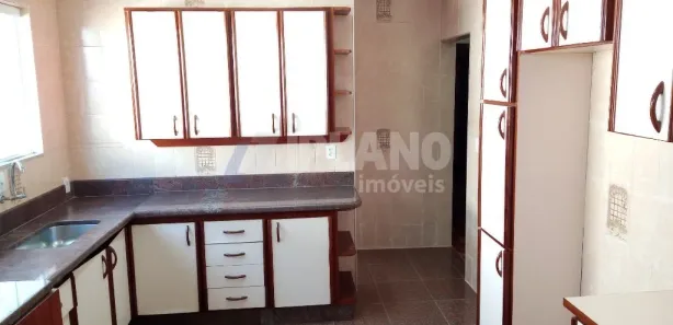 Casa com 4 Quartos para venda ou aluguel, 200m² no Chácara Parque Club, São Carlos