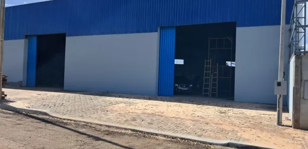 Galpão / Depósito / Armazém para alugar, 480m² no Jardim União, Cambé