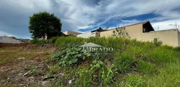 Terreno / Lote / Condomínio à venda, 375m² no Vila Lucarewski, Jataizinho